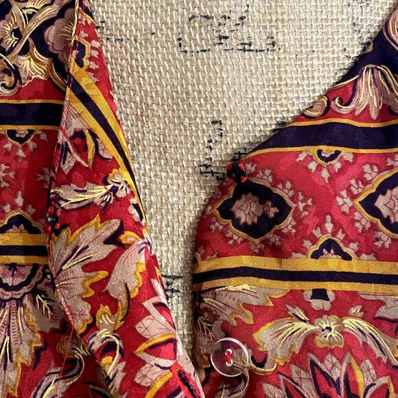 Vintage Maggy London Silk Jacket Collarless Red Intricate Chintz Pattern Size 6 - Picture 3 of 6